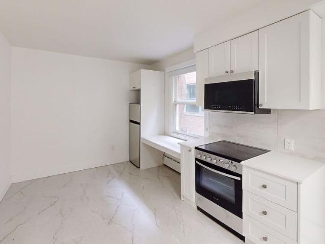 Apartment for rent in St. Leonard's, Quebec