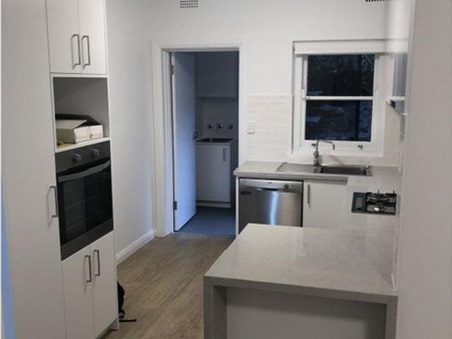 Apartment for rent in Lower North Shore, Sydney