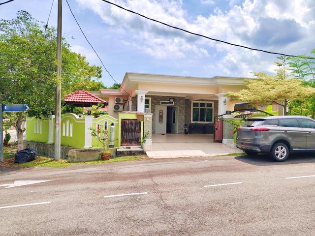 Bungalow for sale in Tanjong Sepat, Selangor
