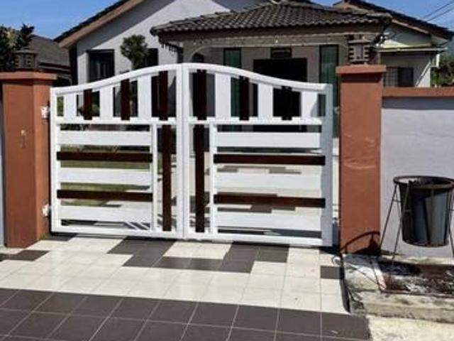 Bungalow for sale in Wellesley, Penang