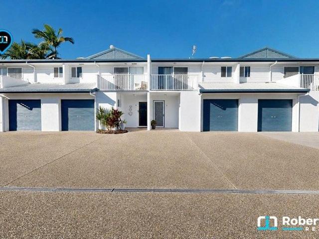 Townhouse for sale in Kings Creek, Queensland