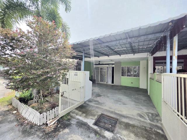 Terraced House for sale in Zon Perindustrian Bebas Telok Panglima Garang, Teluk Panglima Garang