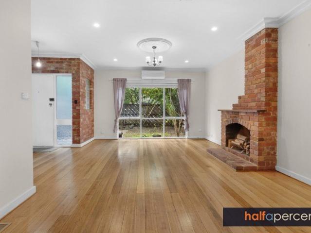Townhouse for rent in St Kilda East, Melbourne