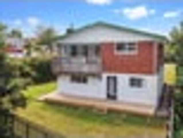 House for sale in Wairau Valley