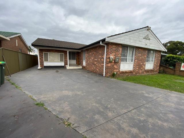 House for rent in Lurnea, Sydney