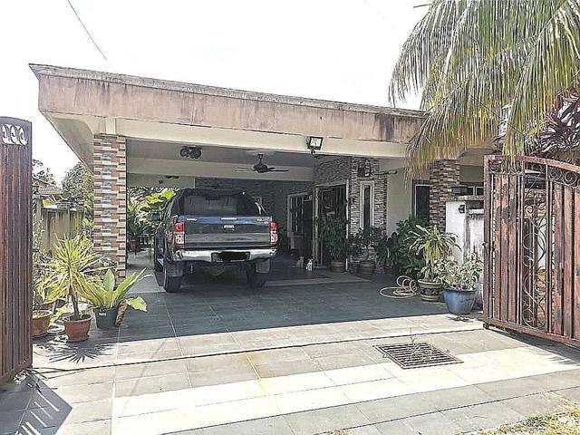 Bungalow for sale in Petaling, Subang Jaya
