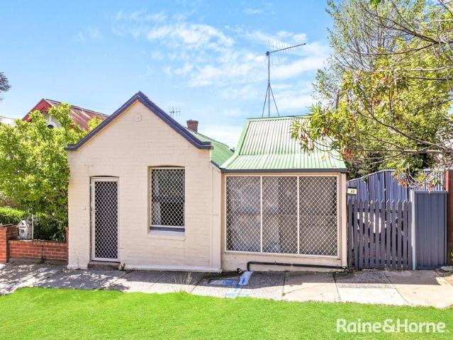 House for sale in Bathurst, New South Wales