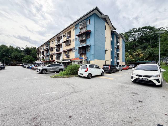 Flat for sale in Selayang, Selangor