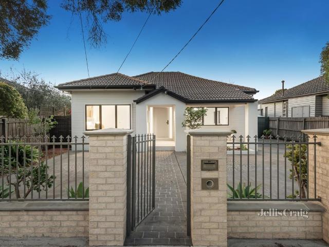 House for sale in Carnegie