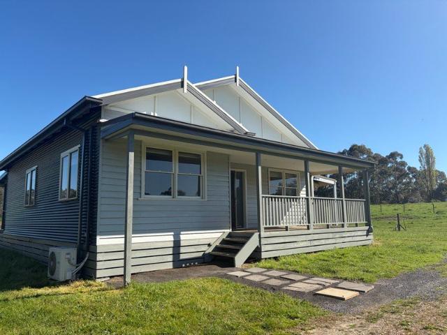 House for rent in Beaconsfield, Melbourne