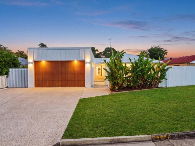 House for sale in Palm Beach, Gold Coast City