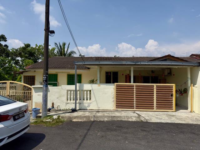 Terraced House for sale in Petaling, Subang Jaya