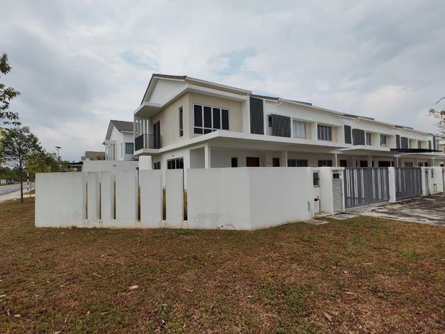 Terraced House for sale in Tanjong Sepat, Selangor