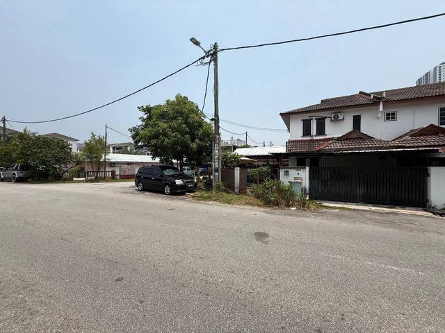 Terraced House for sale in Country Heights Damansara, Kuala Lumpur