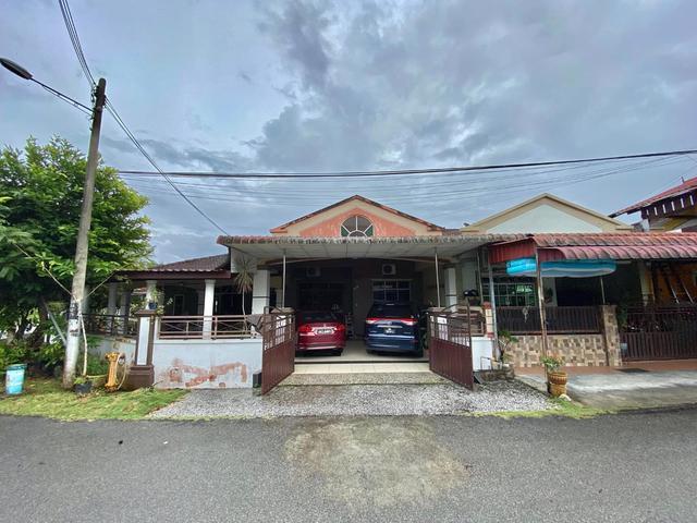 Terraced House for sale in Batu Pahat, Johor