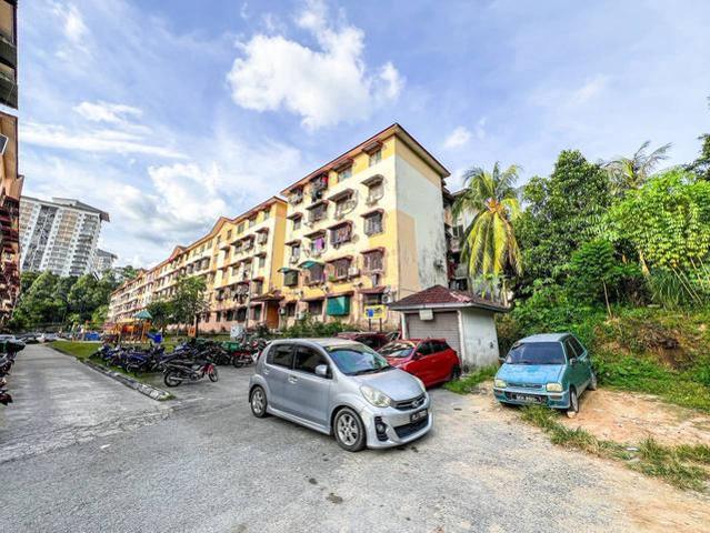 Apartment for sale in Petaling, Damansara Damai