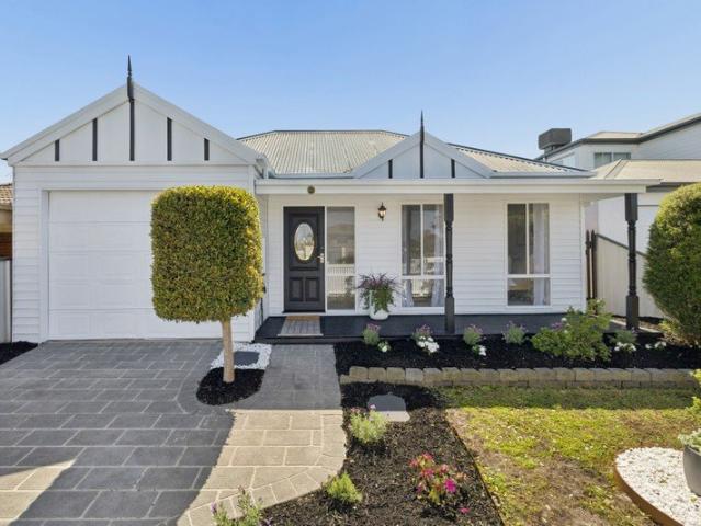 House for sale in Carrum Downs, Melbourne