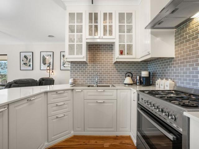 Cottage for sale in Serpentine, Western Australia