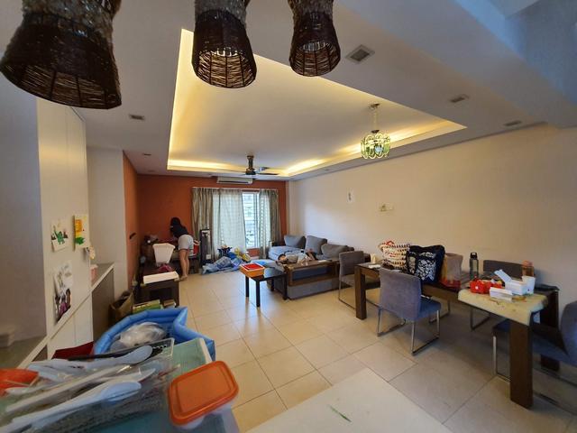 Townhouse for sale in Petaling, Subang Jaya