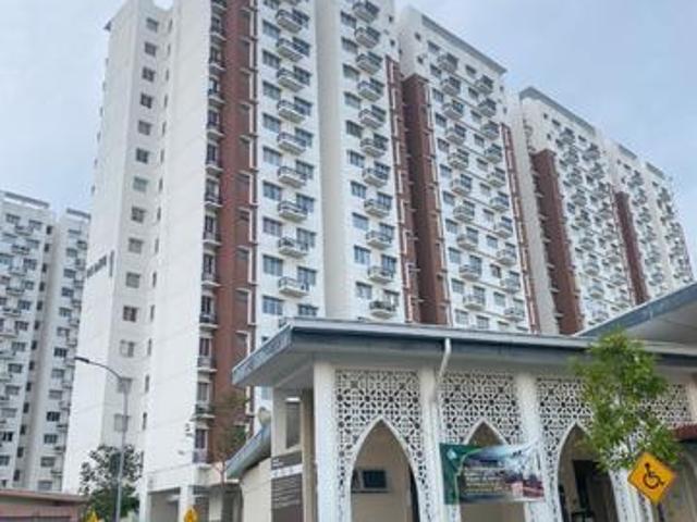 Apartment for sale in Setia Alam, Selangor