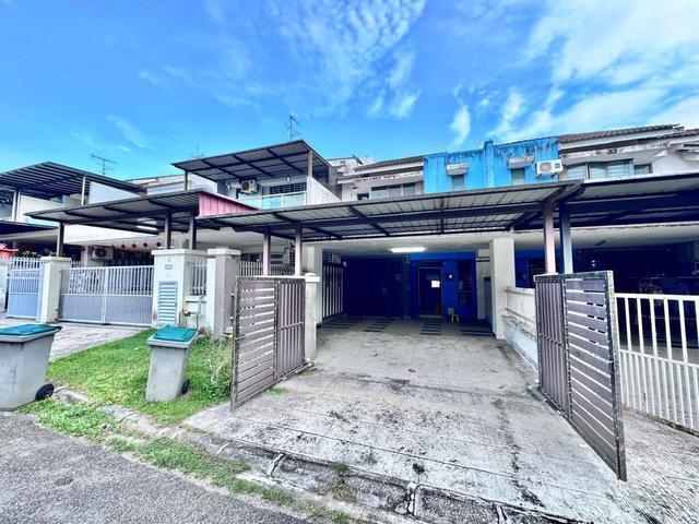 Terraced House for sale in Ulu Tiram, Johor