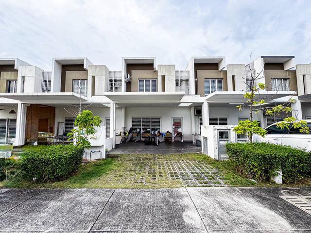 Terraced House for sale in Tanjong Sepat, Selangor