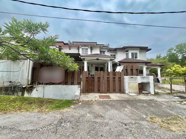 Terraced House for sale in Seri Kembangan, Majlis Bandaraya Subang Jaya