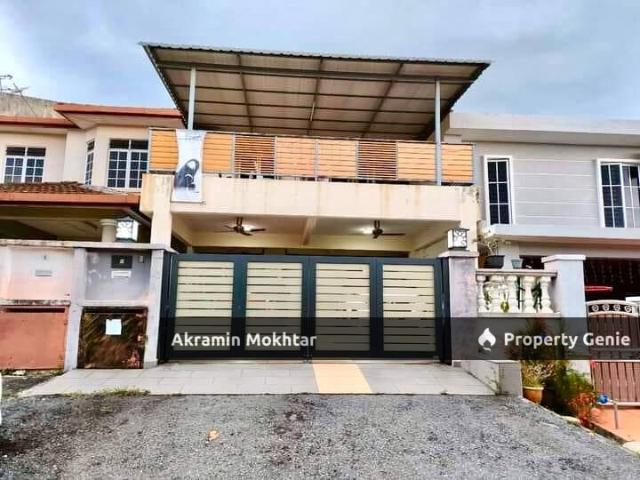 Terraced House for sale in Bandar Baru Salak Tinggi, Sepang