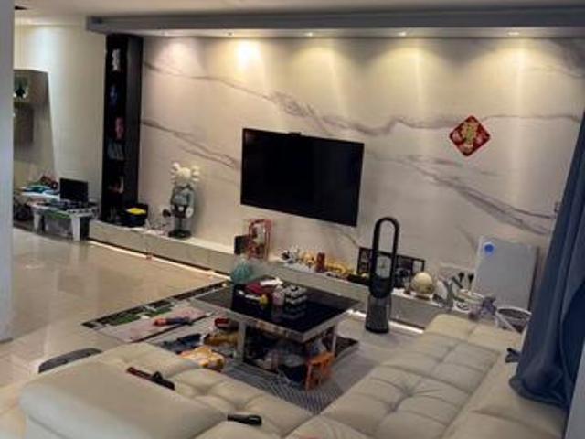 Terraced House for sale in Kuching, Bahagian Kuching