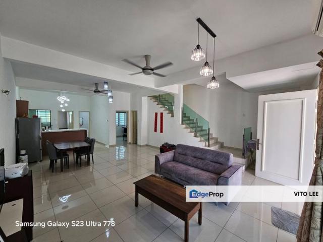 House for sale in Malaka
