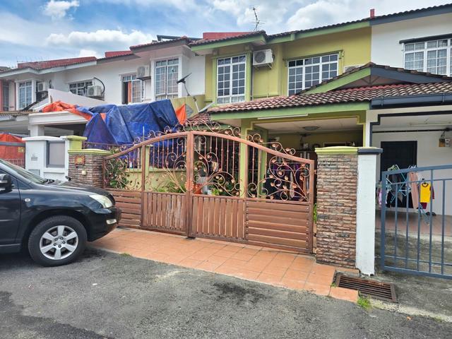 Terraced House for sale in Bandar Damai Perdana
