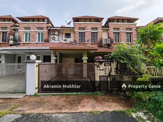 Terraced House for sale in Tanjong Sepat, Selangor
