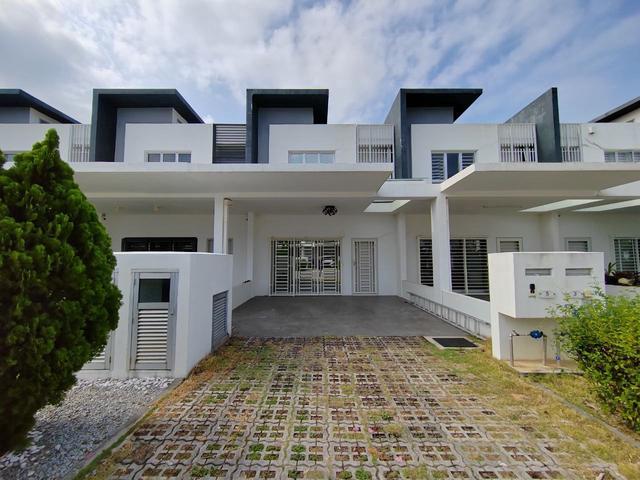 Terraced House for sale in Tanjong Sepat, Selangor
