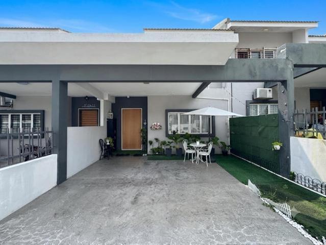 Terraced House for sale in Tanjong Sepat, Selangor
