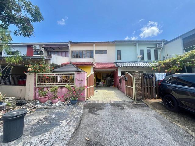 Terraced House for sale in Langat, Selangor