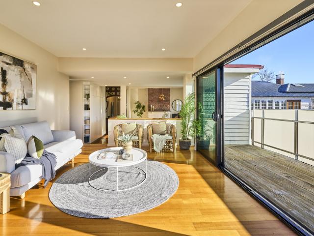 House for sale in New Town House for sale in New Town