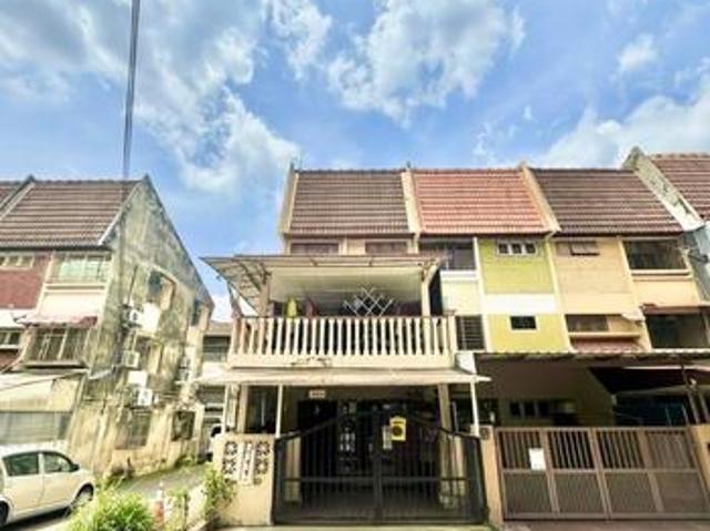 Terraced House for sale in Langat, Selangor