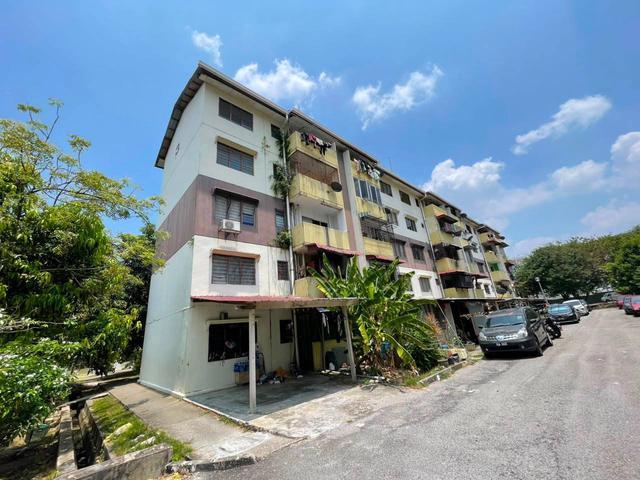 Flat for sale in Kajang, Langat