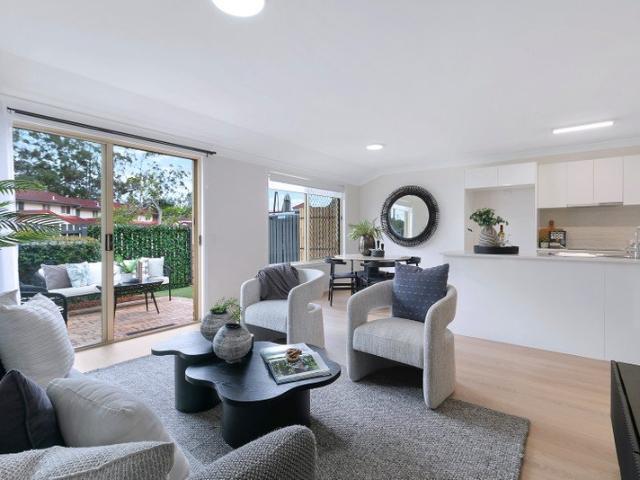 Townhouse for sale in Carina, Greater Brisbane