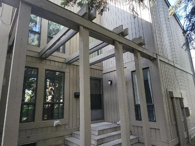 House for rent in Braeside, Calgary