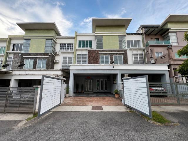 Terraced House for sale in Petaling, Alam Impian