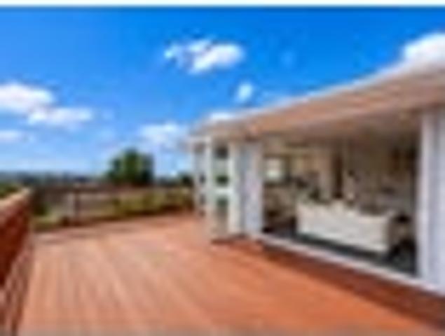 House for sale in Wairau Valley