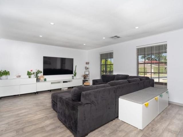House for rent in O'Halloran Hill, Adelaide