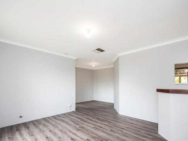 House for rent in Seville Grove, Western Australia