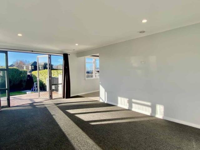House for rent in Chaslands, Canterbury