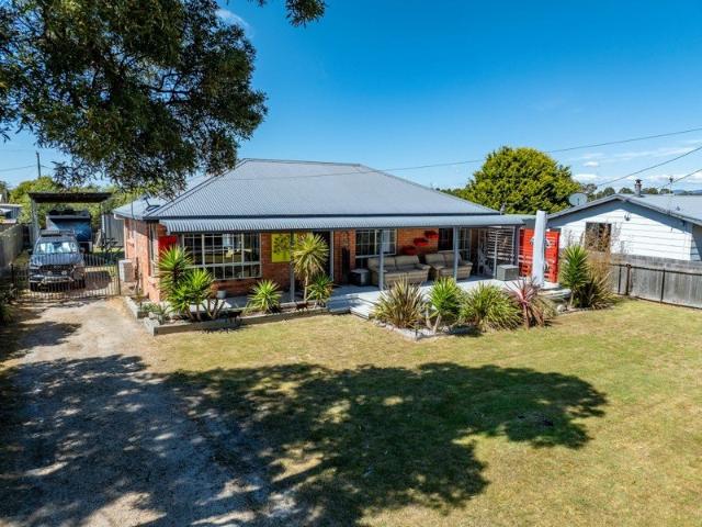 House for sale in Parnella, Stieglitz