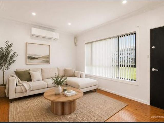 House for rent in Wollongong West, New South Wales
