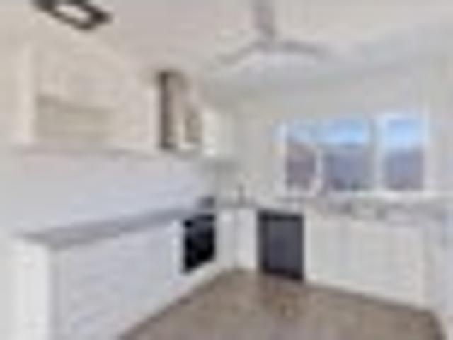 House for sale in Chaslands, Canterbury