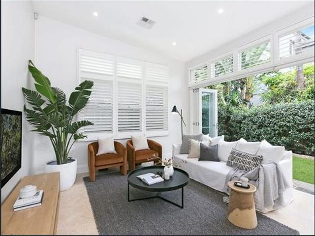 House for rent in Crows Nest Junction, Sydney