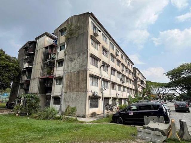 Flat for sale in Langat, Selangor